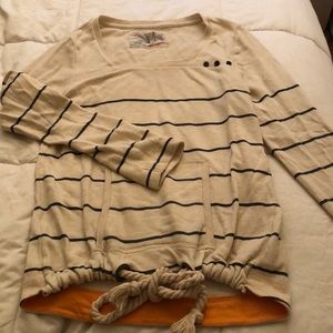 Striped sweatshirt with drawstring rope